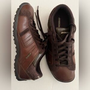 Skechers brown leather shoes.